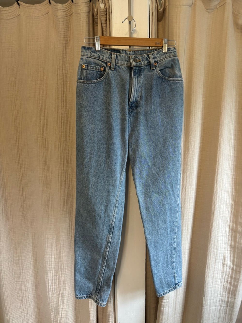 Vintage Levi’s 550 Relaxed Fit- 9 M